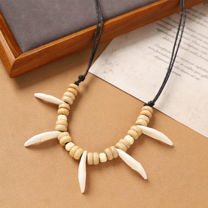Handwoven dog tooth necklace retro horse tooth pendant Tibetan men's and women's personalized collarbone chain with jewelry