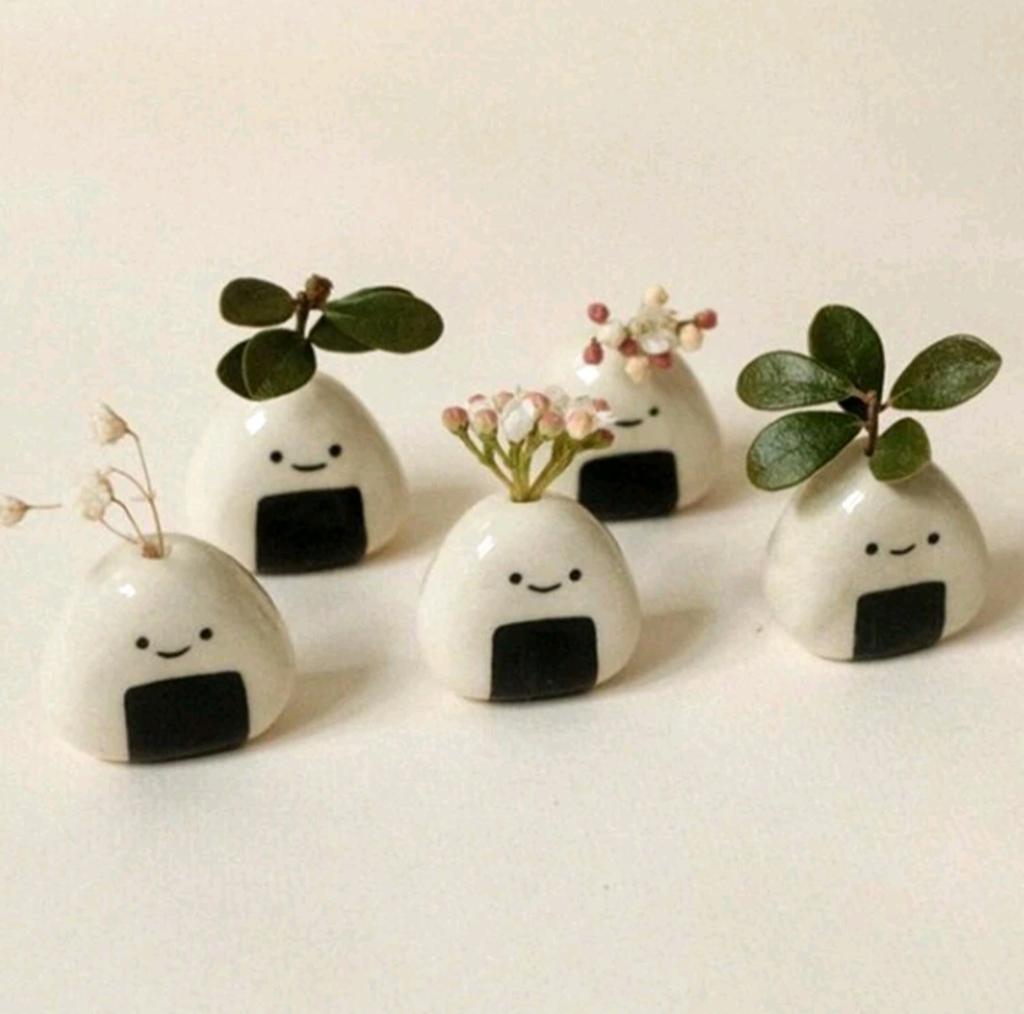 Niedliche Mini-Reiskugel Keramik Knospenvasen Blumenvase Hydrokultur-Vase Dekorationsvasen Einzigartige Sushi-Vase Für Trockenblumen