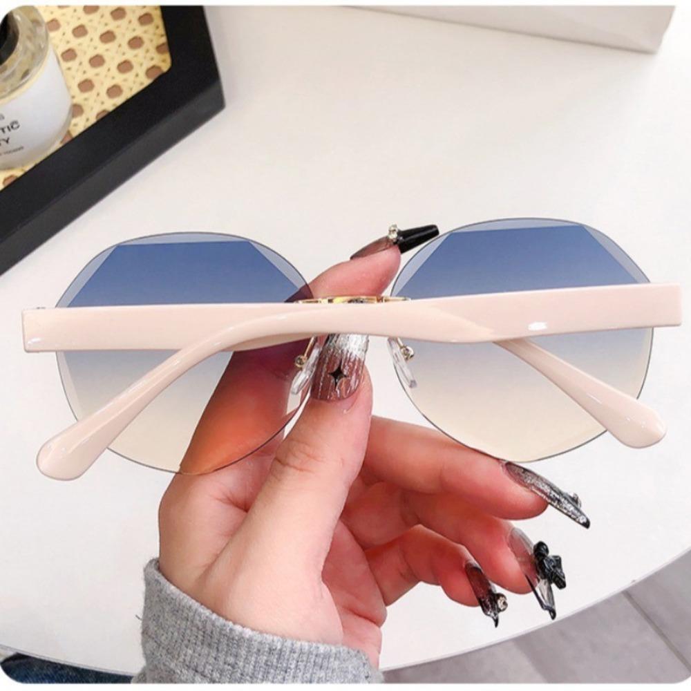 Gradient Lens Eyeglasse Outdoor UV Protective Shades Eyeglasses for Women Men Colorful Sunglasses