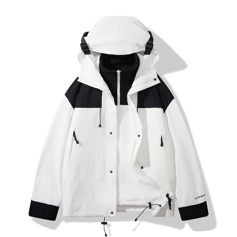 

LOGO Outdoor Three-in-one Jacket Couples Spring and Autumn Mountaineering Suit Men and Women Three-proof Hooded Jacket S