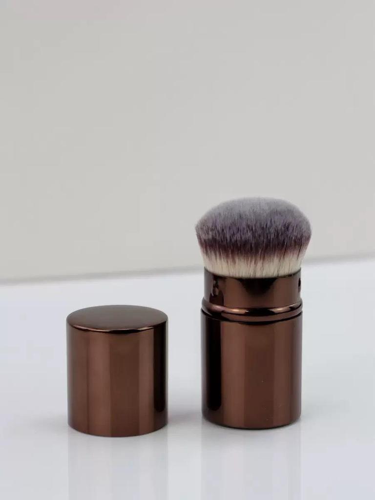7dílná přenosná oboustranná sada štětců na make-up: Zahrnuje štětce na make-up, pudr, tvářenku a konturování