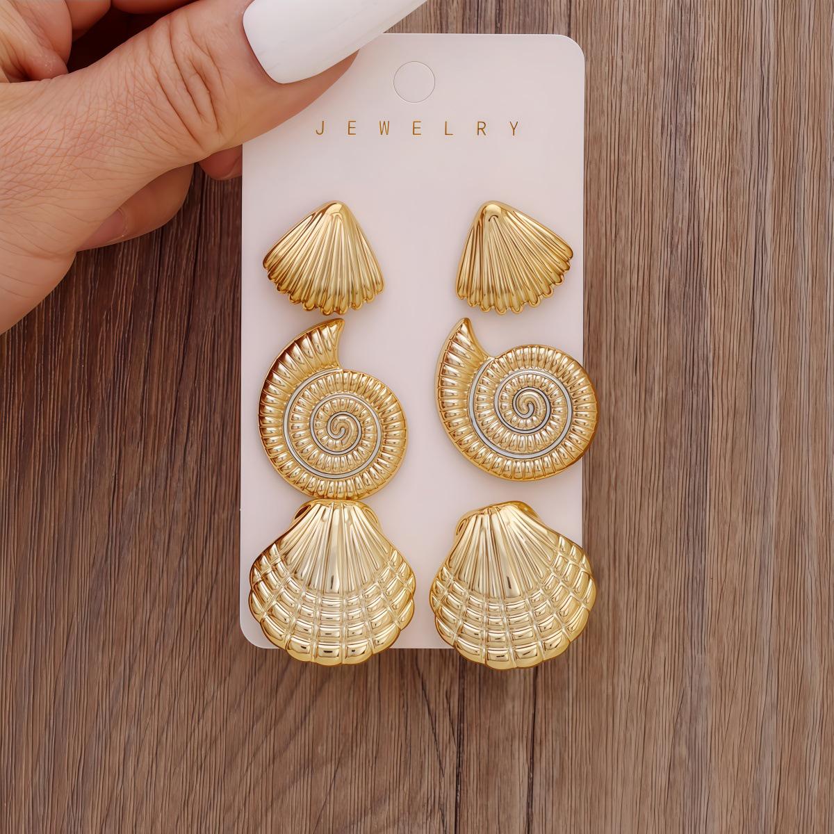 

Starfish and Shell Beach Earrings - Perfect for Women s Holiday Style