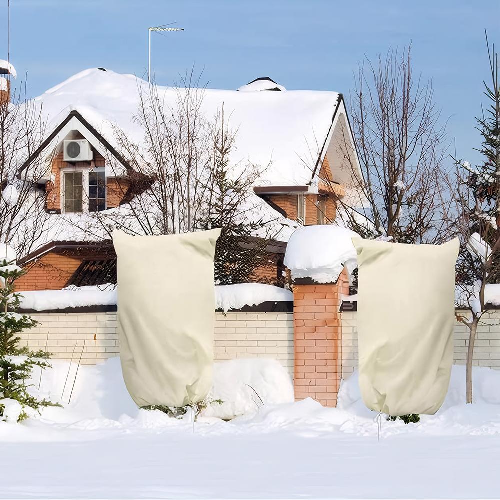Winter Plant Cover Plant Protector Bag with Drawstring and Zipper Cold Protection Cover Reusable Frost Blankets for Trees Shrubs