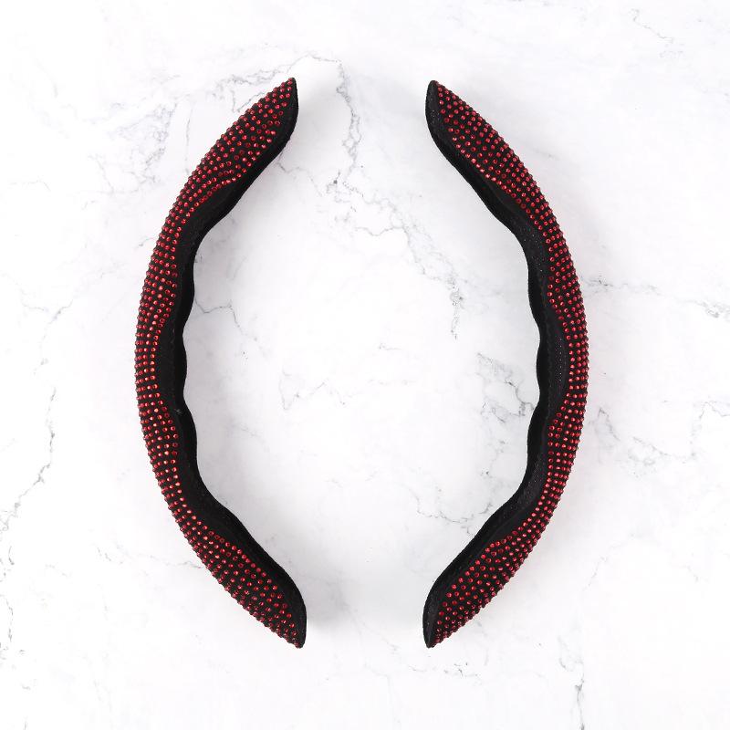 Light and light diamond car steering wheel card cover four seasons universal non -slip and folding resistance Hengwen BMW car handle