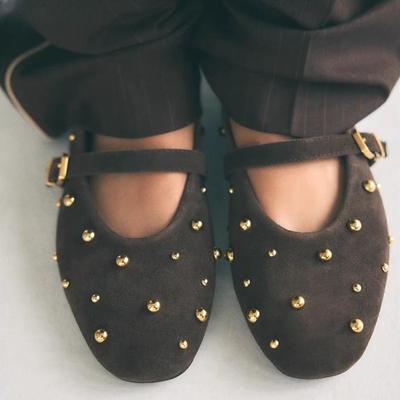Niche Design Sense Word with Round Head Rivets Mary Jane Shoes Women Are Not Tired Feet Flat Temperament Commuting Brown Single Shoes
