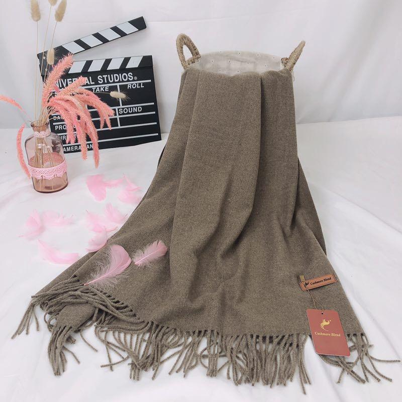 New autumn/winter solid color cashmere scarf women's scarf, warm bright red annual party tassel shawl, thickened in stock
