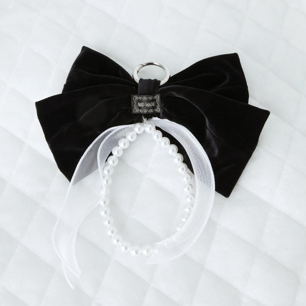 ATIL STUDIO Velvet Ribbon Pearl Keyring _ [Black]