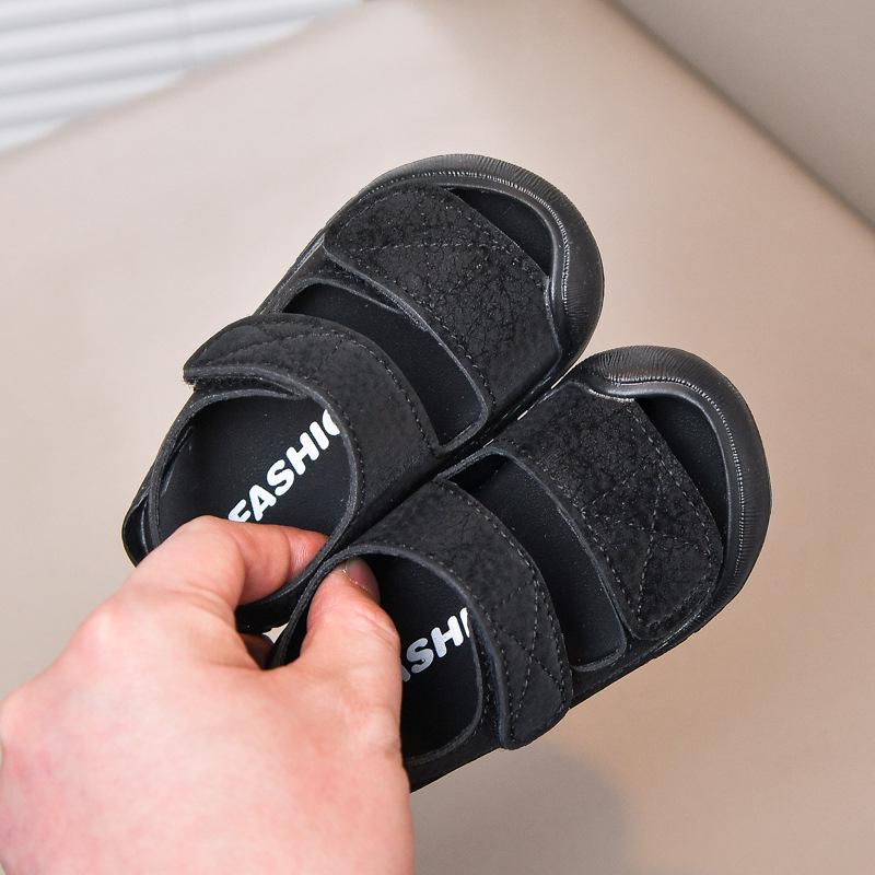 2025 Kollisionsschutz Babysandalen für Alter 1-3: Weiche Sohle Unisex Kleinkind Lauflernschuhe für den Sommerstrand.