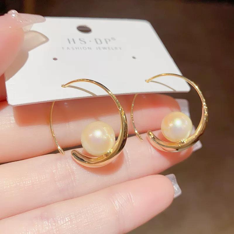 2025 Trendy French Pearl Earrings for Women: High-End Luxury Hoops with Elegant Style