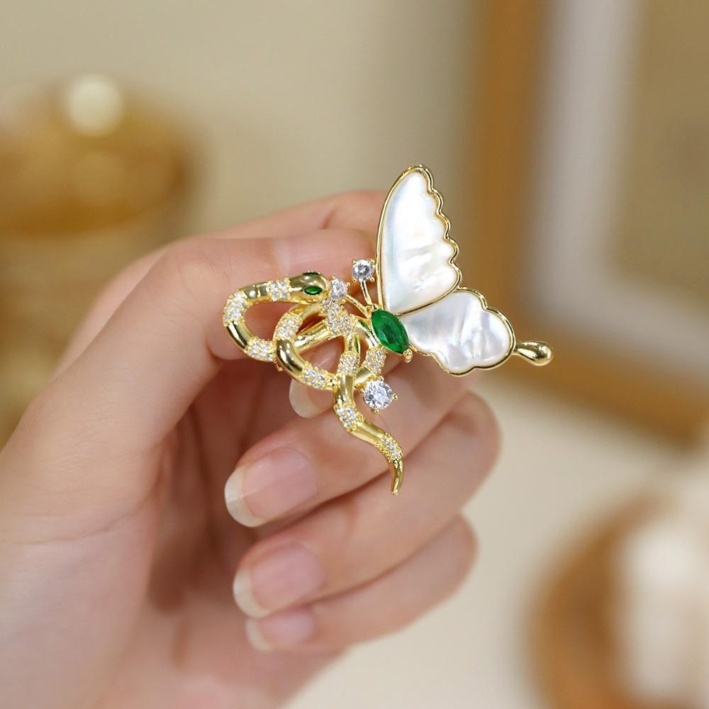 Minimalist Rhinestone Collar Pins Sparkling Snake Lapel Pin Elegant Zodiac Snake Brooch  Party