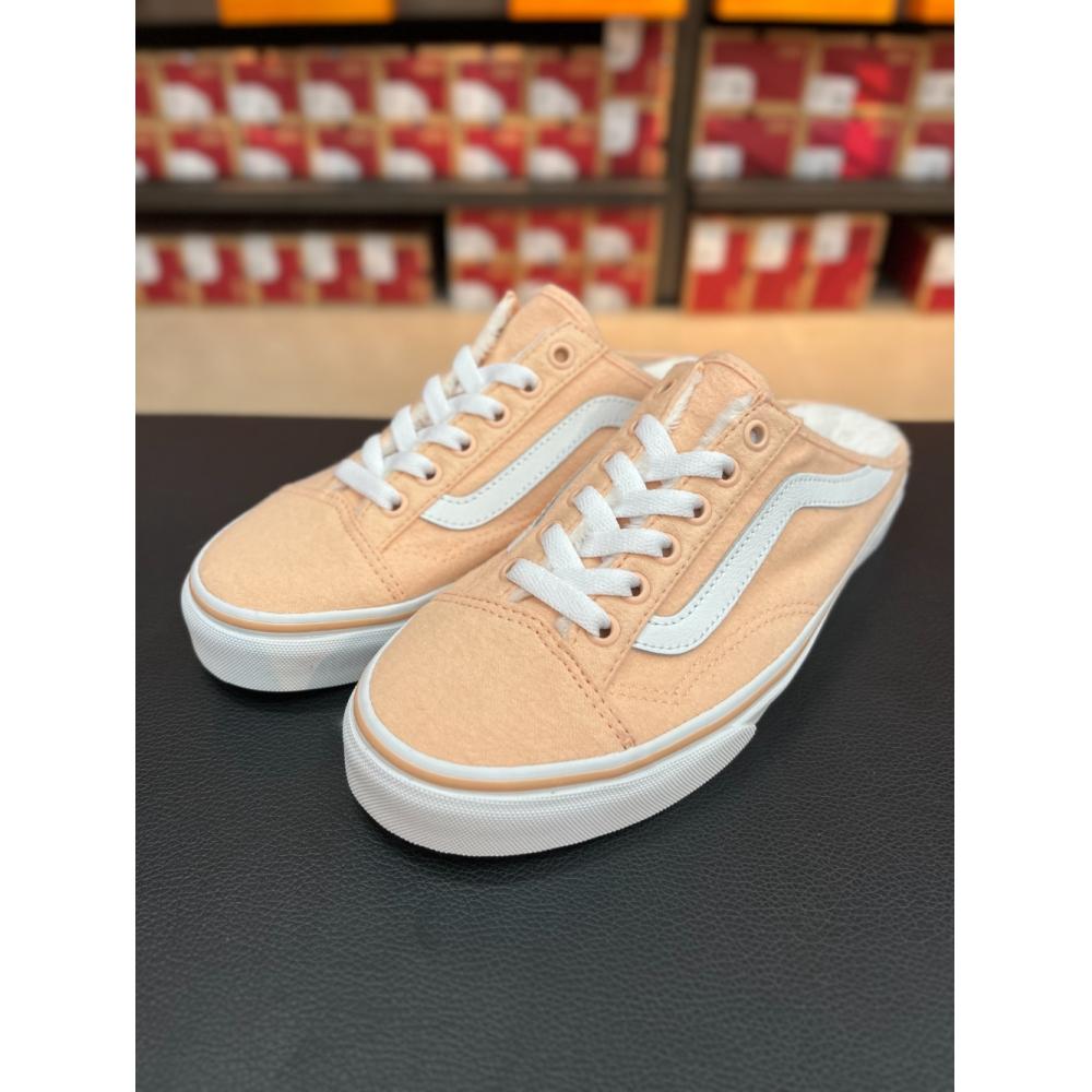 

Кроссовки-мюли Vans Unisex Style 36 Кроссовки-мюли Style 36 Sherpa VN0A7Q5YBEE