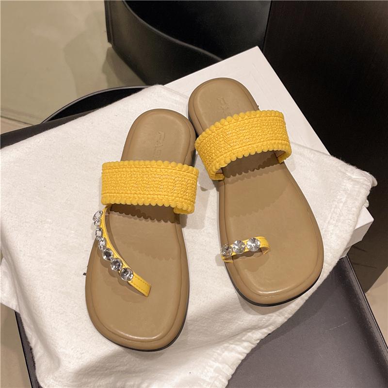 Fashion Crystal Flats Women Flip Flops 2025 Summer New Slippers Fashion Luxury Woman Shoes New Casual Sandals Beach Sandalias De Mujer