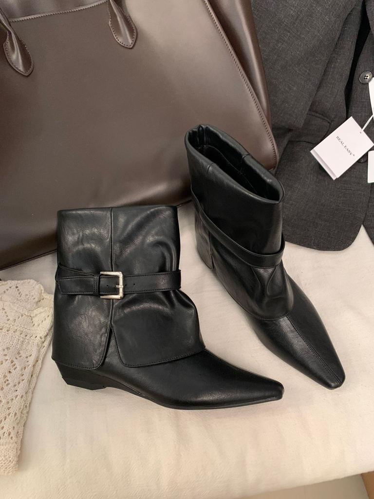Fall 2025 new pointed toe thick heel mid-heel short pleated pile boots for women's wear with belt buckles and low-heeled boots