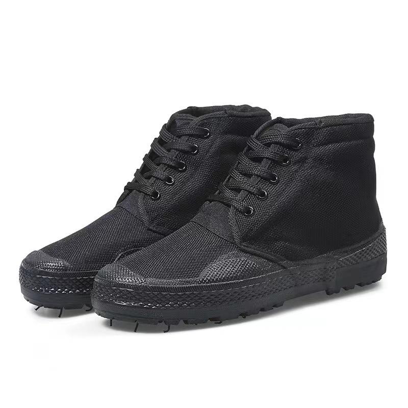 

Довговічне взуття Jiefang для зовнішньої охорони праці - справжнє взуття з гумовою підошвою для військового та сільського господарства. Size 40