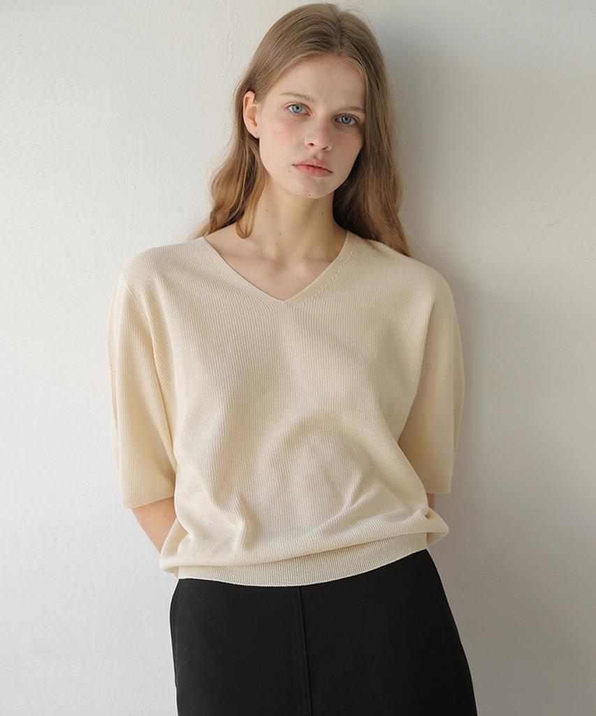 Beleunepeu Whole Garment Rie V Volume Knit (2 Colors)