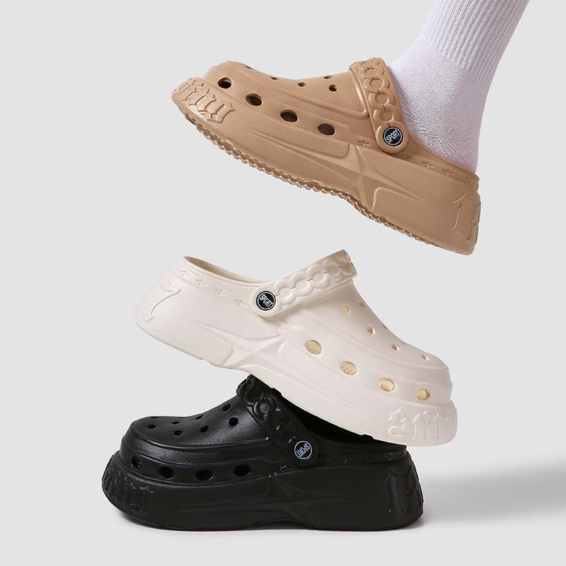 Fashion Thick Bottom Eva Outdoor Clogs Slippers Women Summer Gothic Letter Decoration Wedge Heels Slides Soft Sole Close Toe Slippers