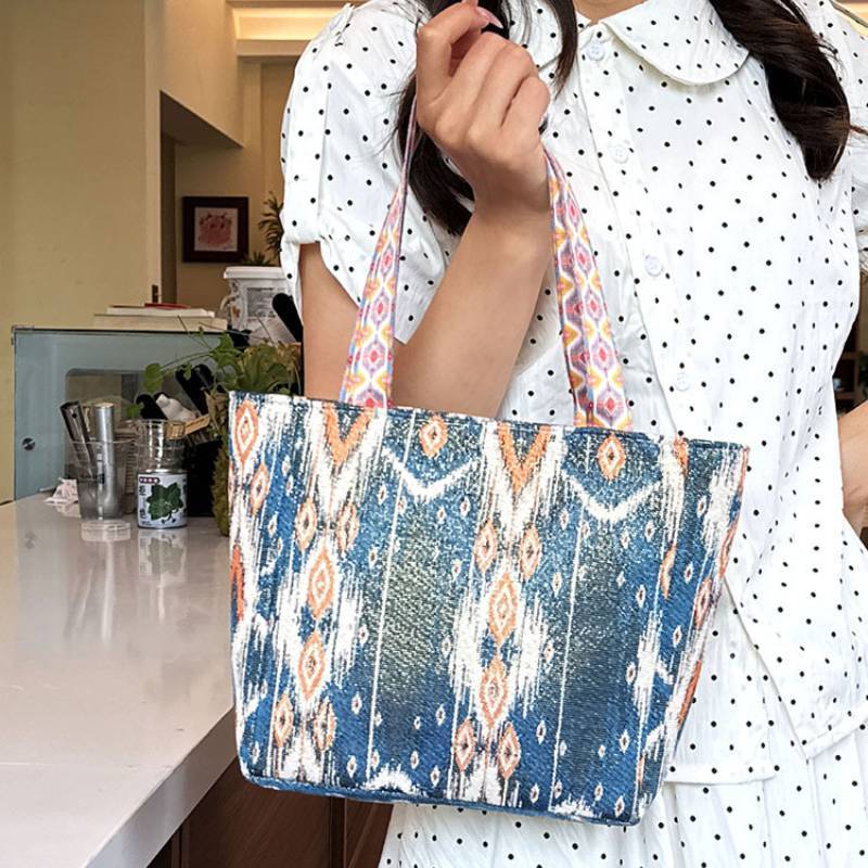 Cotton Linen Crossbody Bag With Embroidery And Magnetic Closure For Daily Use