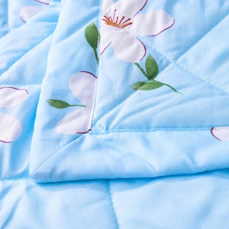 Hautfreundliche Sommerfaserdecke