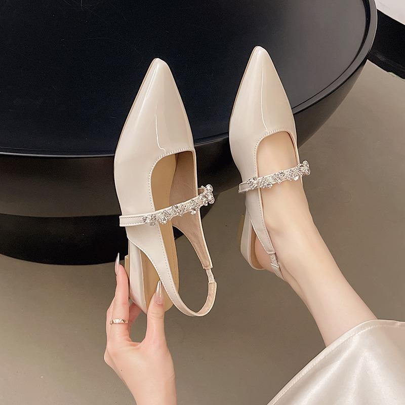 Mode Sommer Dame Neue Damen Schuhe Riemchen Spitz Strass Flache Sohle Lässige Flachmünder Einfache Sandalen