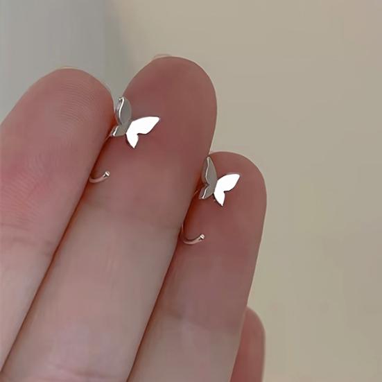 1 Pair Women Earrings, Butterfly Design Circle Shape Earrings, Open-Type Easy Wear for Daily Commuting Dating