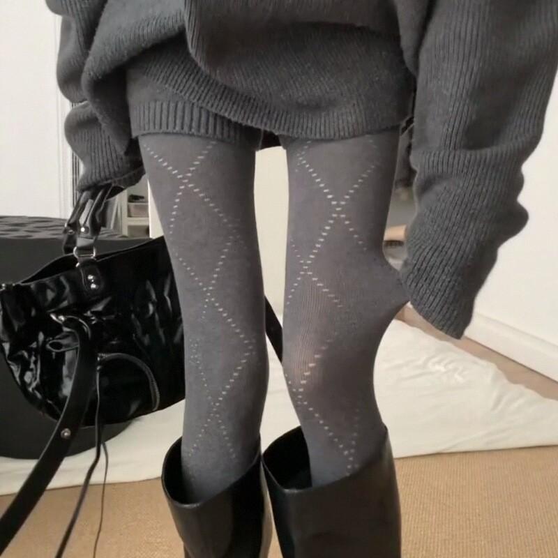 Korean Retro Pantyhose Women'S Autumn And Winter Thickened Warm Knitted Outer Wear Hollow Diamond Leggings Pantyhose Do Not Fall Off