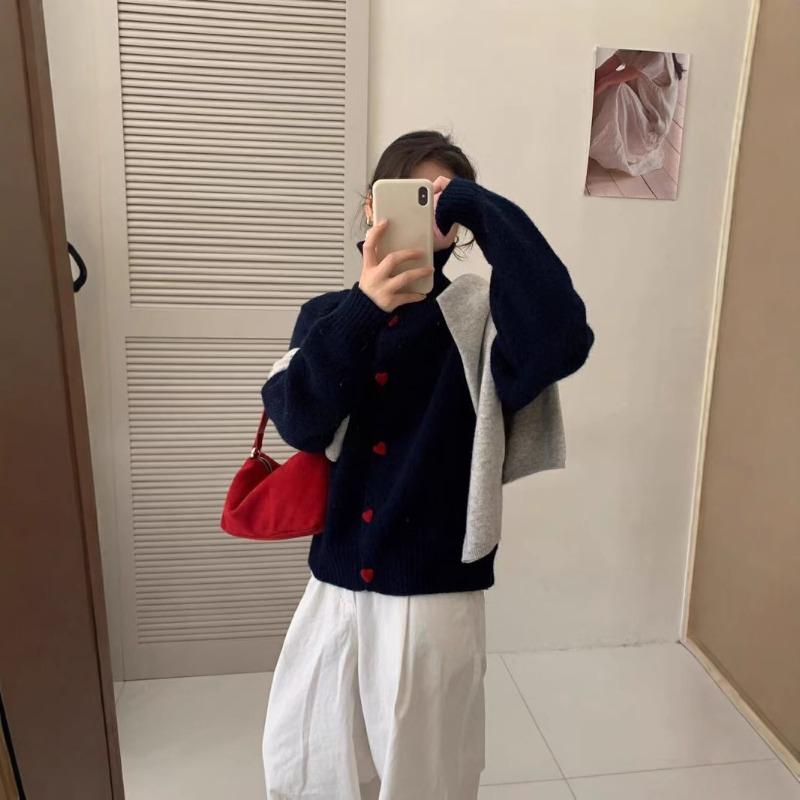 Early Spring New Love Buckle Lapel Loose Simple Temperament Knitted Cardigan Women's New Solid Color Sweater Jacket