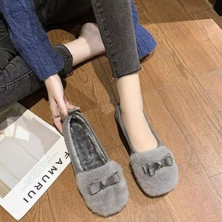 Fashion Women's Winter Furry Flat Shoes Round Toe Slip-on Female Loafers 2025 New Warm Fur Casual Moccasin Walking Shoes Zapatos Mujer