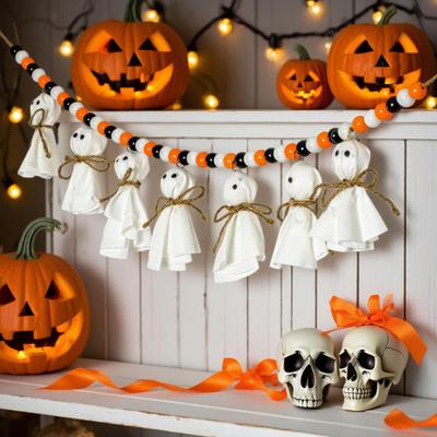 7.2FT Halloweenská girlanda s duchem a dřevěnými korálky, ručně vyráběná rustikální bílá dekorace s duchem, vintage farmhouse banner pro Halloween, vnitřní venkovní dekorace na krbovou římsu