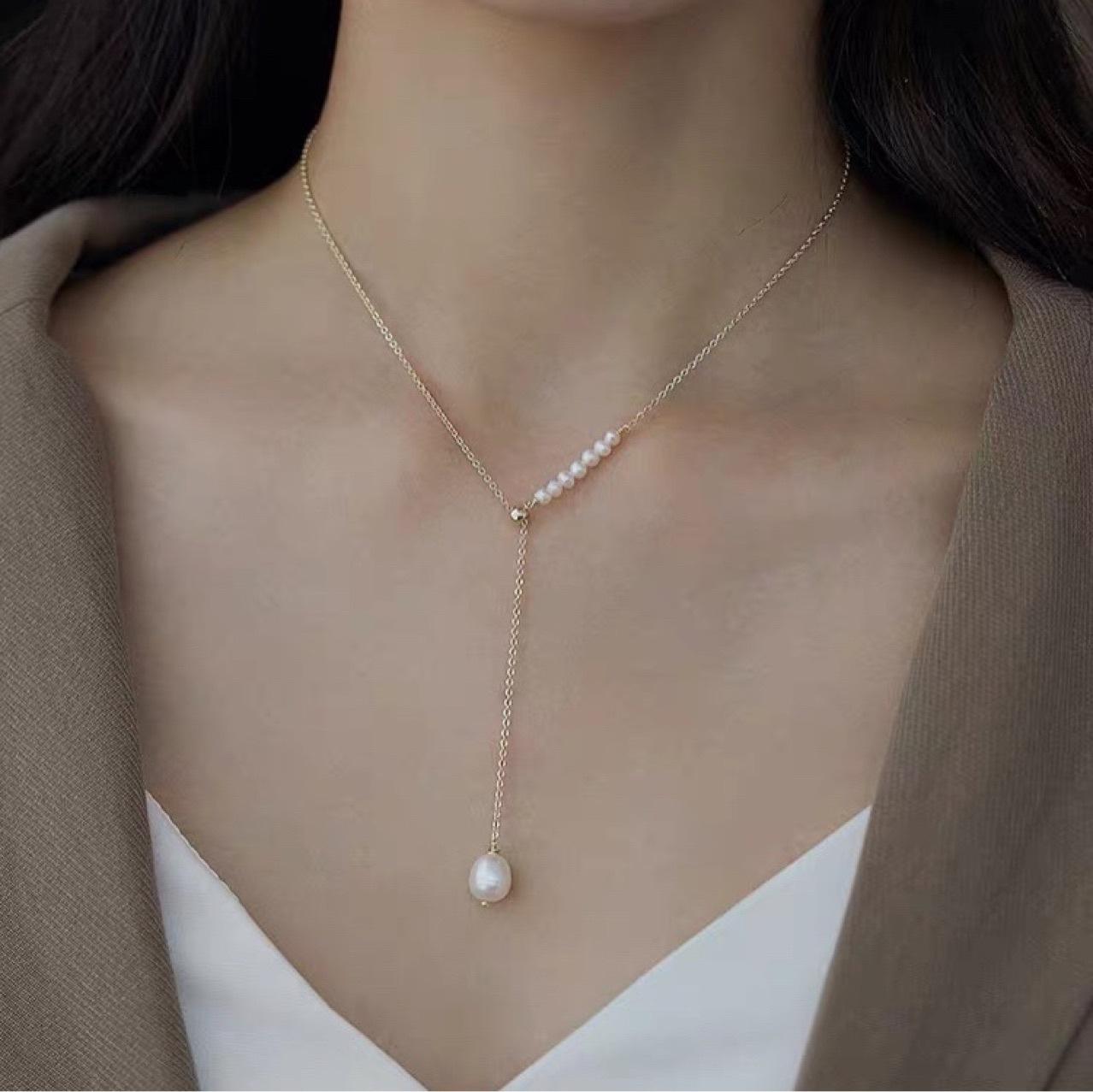 22646 Women's Light Natural Pearl Necklace Luxury Niche Collarbone Chain 2024 New Sweater Chain Accessories Neck Chain Long Adjustable