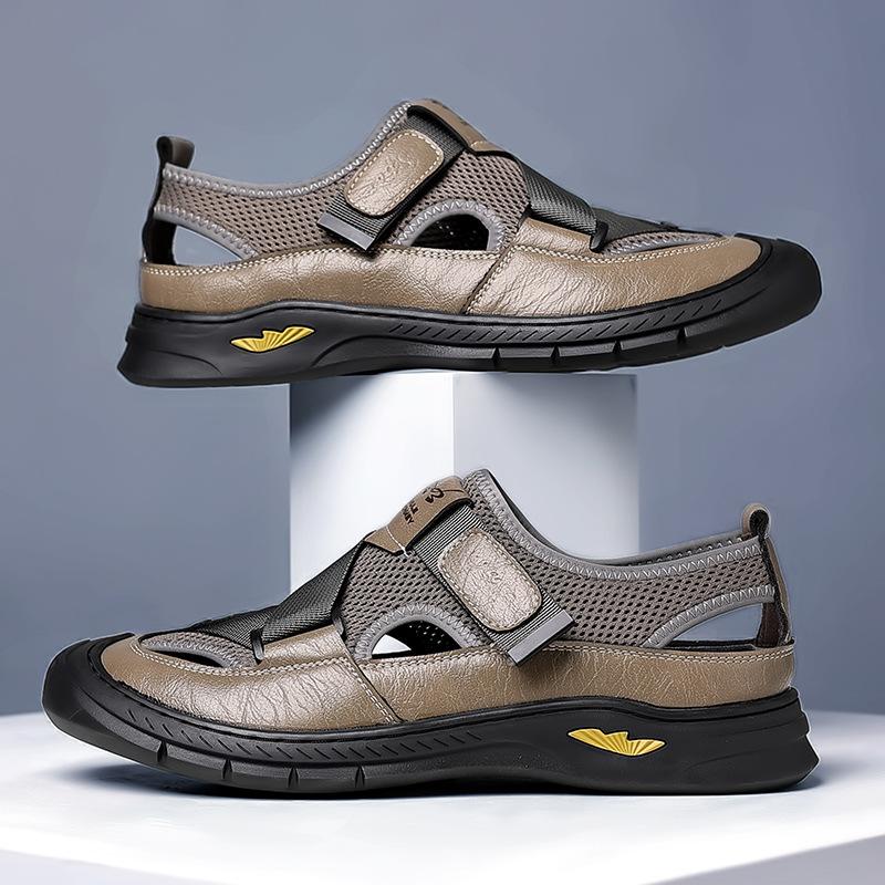 Mode 2024 Sommer Neue Designer Mesh Sandalen für Männer Mode Lässig Weiche Sohle Strand Schuhe Männlichen Atmungs Einfarbig Faulenzer Mann