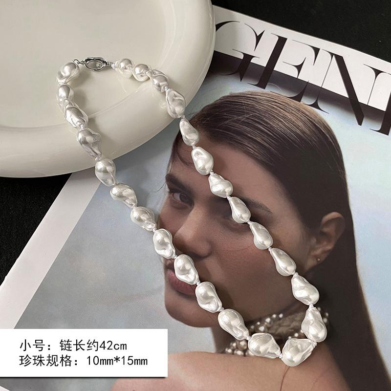 Light Luxury Temperament Irregular Baroque Pearl Necklace Women's New High-end Style Necklace Sweater Chain Lock Bone Chain