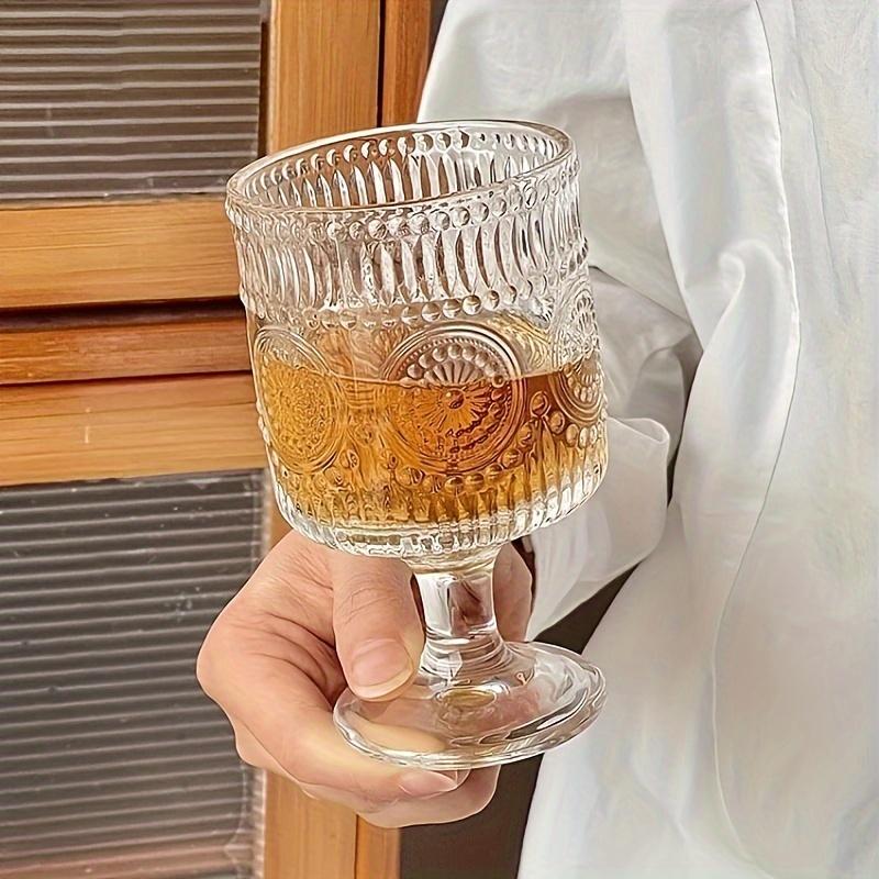 4ks Vintage sklenice na víno Okouzlující embosované skleněné poháry Sada Sklenice na míchané nápoje Džus Káva Šálek na šumivou vodu Pro bary Restaurace Párty a večeře