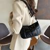 Fashionable Quilted Stitch Large Capacity Cotton Shoulder Bag For Women