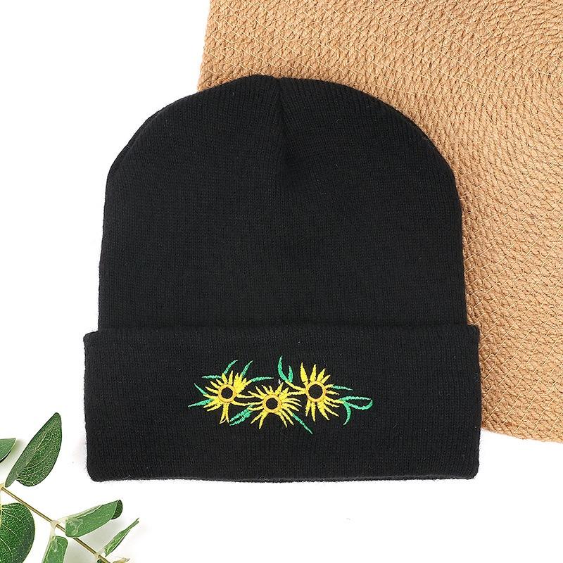 Autumn and winter knitted hats men's cold hats new warm and cold-proof solid color women's mountain pullover wool hats