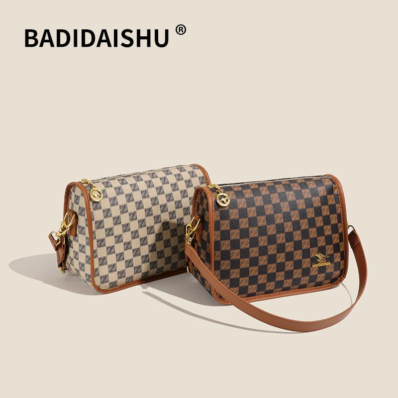 Supply Trendy Women's Bags Shoulder Bags Underarm Women's Versatile Fashion Light Luxury Messenger Bags