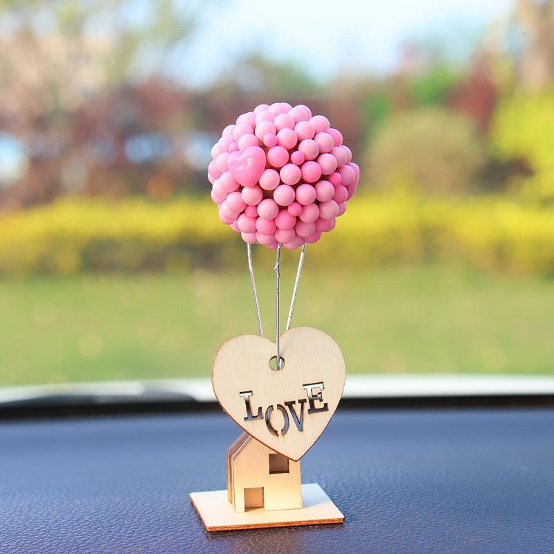 Car decorations, flying house circular notes, wooden houses, colorful advertising balloons, car decorations, ornaments