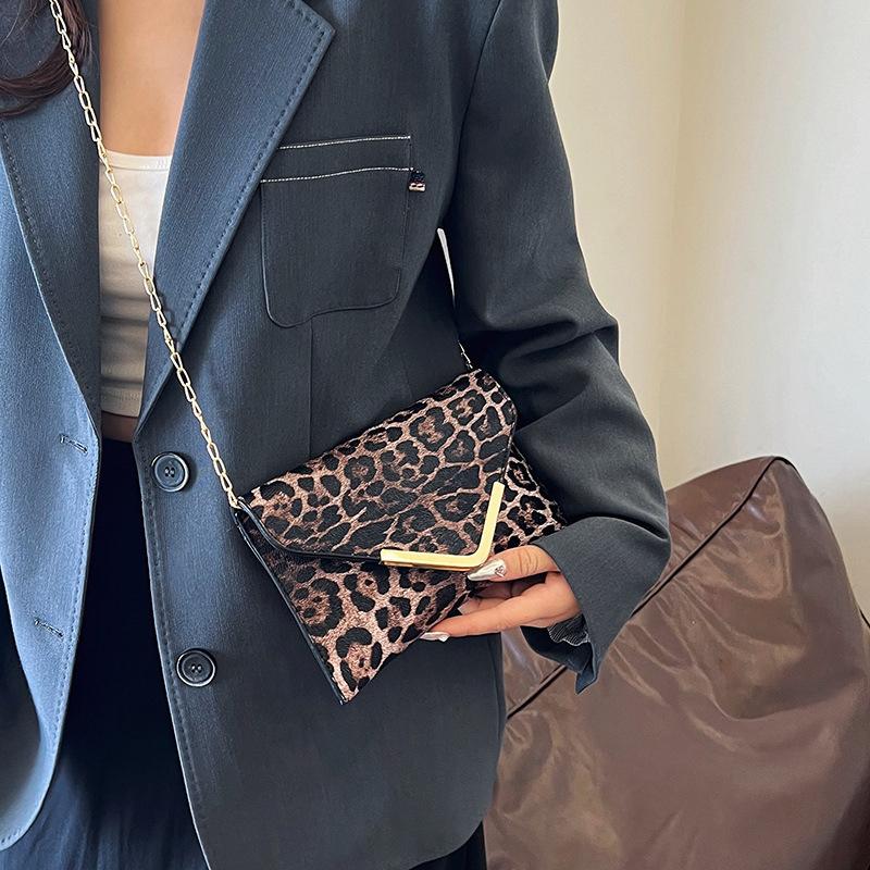 Fashion Women Leopard Print Clutch Soft PU Leather Purses Female Large Capacity Envelope Bags Ladies Evening Party Bag AVE