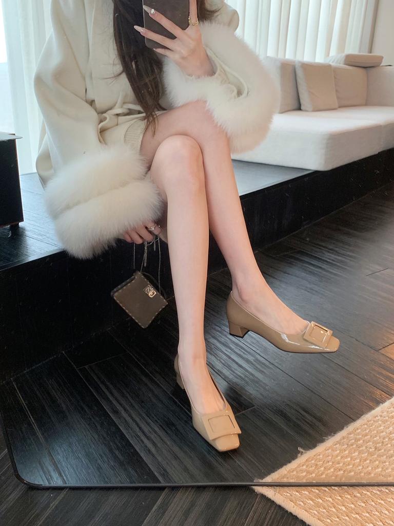 Ganze Rindsleder 2025 Herbst neu Traubenmutter klassisches Leder quadratische Schnalle Pendler dicker Absatz eckige Zehenpartie Temperament High Heel Einzelne Schuhe