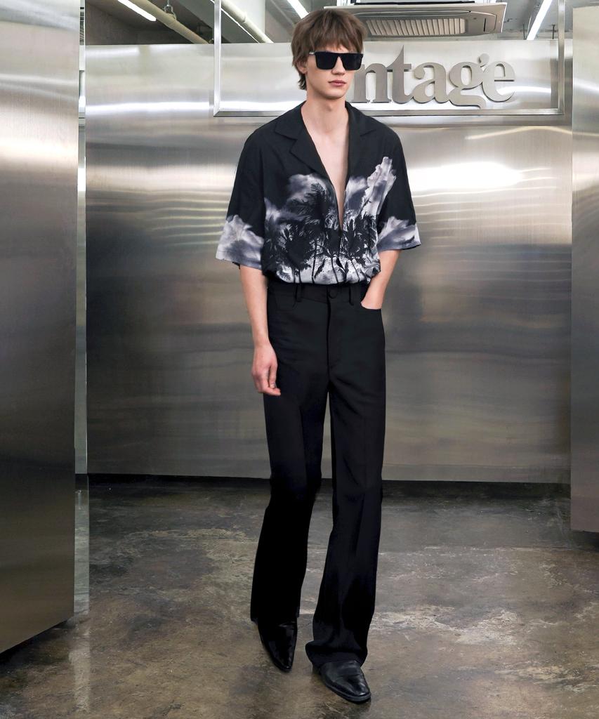 UNTAGE Wool Flare Trousers [Black(Unisex)]_Uth-Fp01