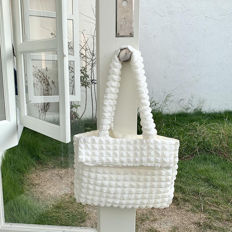 

Large Capacity Quilted Shoulder Bags Solid Casual Cloud Bags Lightweight Commuter Women Handbags For Daily Shopping 28-6-37.5 cm білий