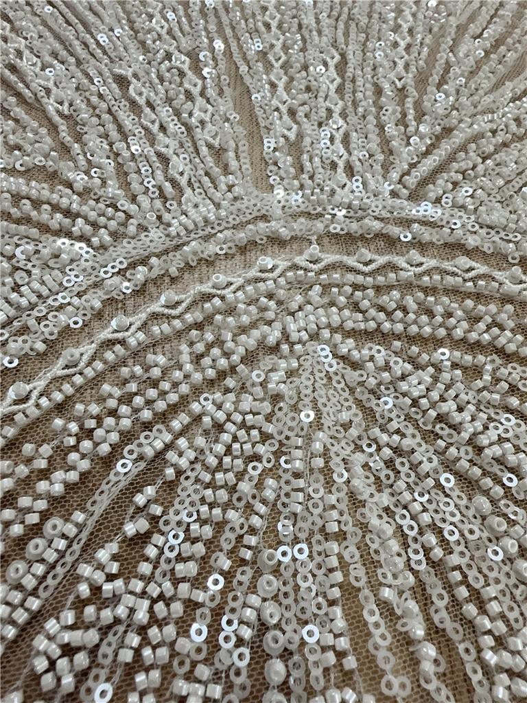 2025 Neueste Hochwertige Weiße Perlen Pailletten Stickerei Spitze Stoff Einzigartiger Hochzeitskleid Spitzenstoff 1 Yard