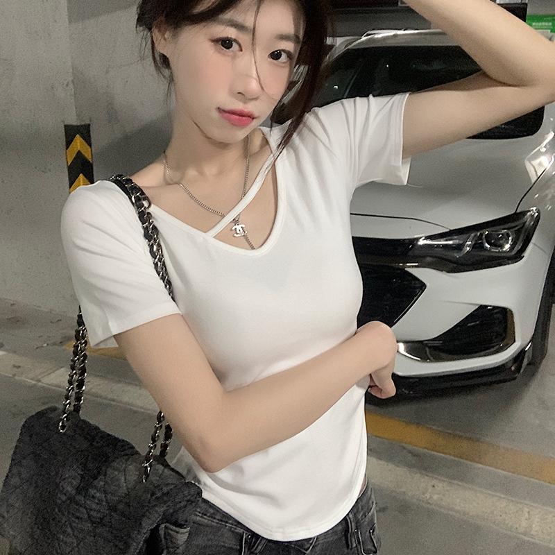 V-neck White Short-sleeved T-shirt for Women's Summer New Sweet and Spicy Irregular Short Slim Student Top Trendy