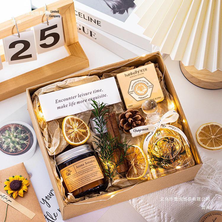 Scented Candle Gift Box for Birthdays, Friends, and Christmas