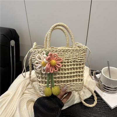 2025 New Summer Hand-woven Bags Women's Beach Vacation Beach Bags Women's Fashion Straw Messenger Bags Niche