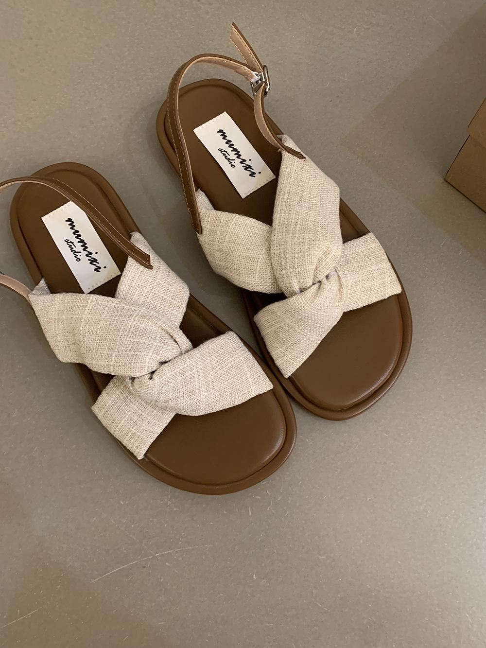 

Design sense niche flat sandals shoes women s summer seaside silver cool slippers beach shoes wear Roman women s shoes 40