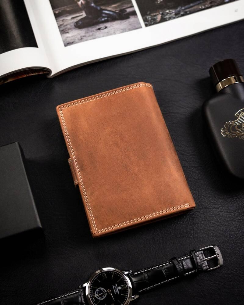 Large, Vertical Men's Wallet Made of Genuine Leather - Always Wild