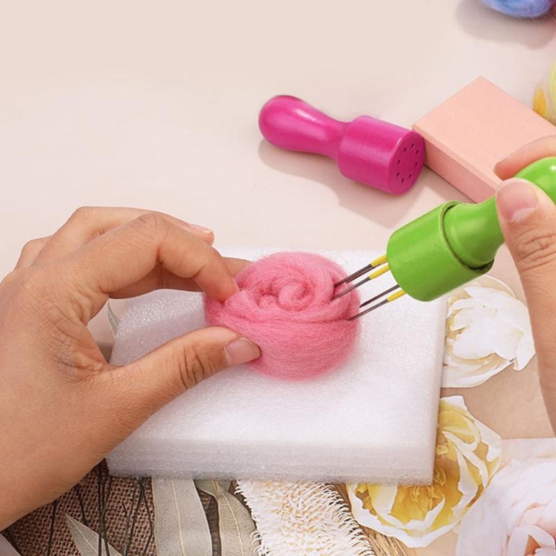 Wool Felted Set 7/9/10 Color Needle Felting Set with Felting Needle Felting Pad Wool Roving Wood Handle for Beginner