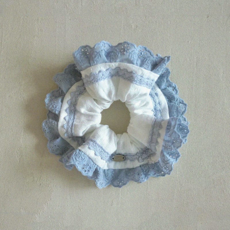 Favorite Noun Blue Lace