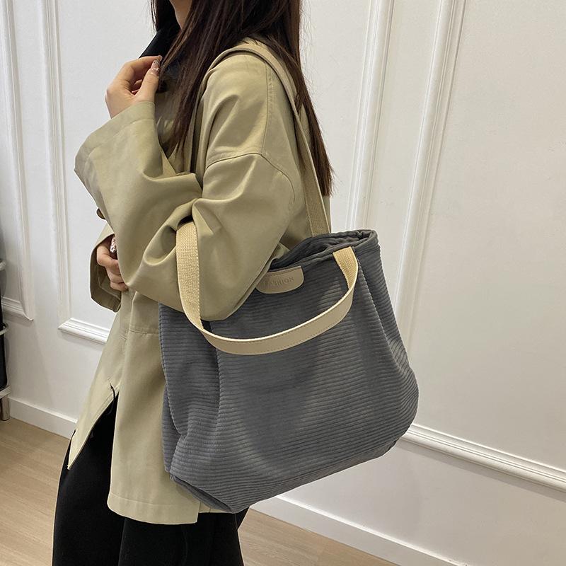 Casual Large-capacity Tote Bag Corduroy Bag New Autumn and Winter Shoulder Handbag Commuter Bag