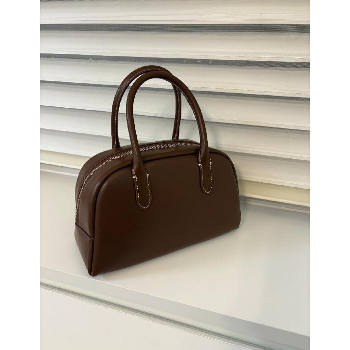 Korean Retro Large Capacity Commuter Bowling Bag Niche Design High-end Versatile Handheld Boston Pillow Bag